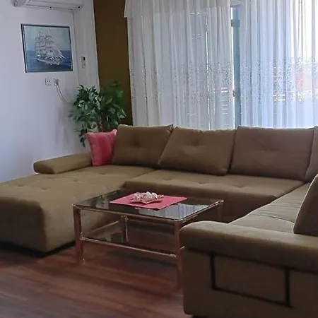아파트 In With Sea View, Terrace, Air Conditioning, Wi-fi