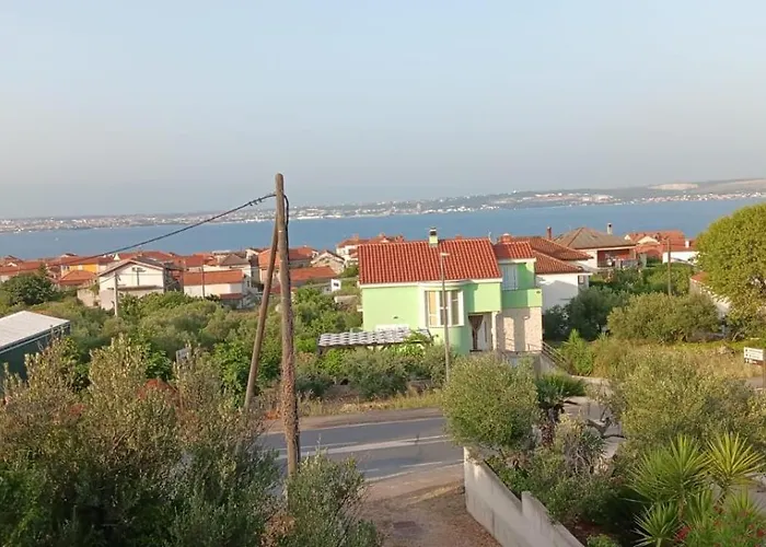 In With Sea View, Terrace, Air Conditioning, Wi-fi