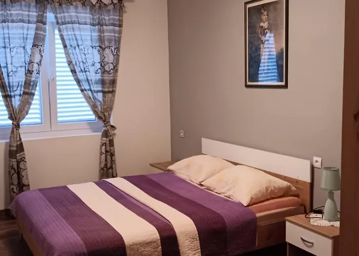 In With Sea View, Terrace, Air Conditioning, Wi-fi