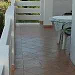 In With Sea View, Terrace, Air Conditioning, Wi-fi